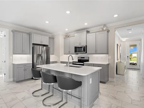 28275 Captiva Shell LOOP, BONITA SPRINGS, FL 34135