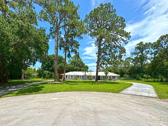 3rd image of 286 31st Avenue SW