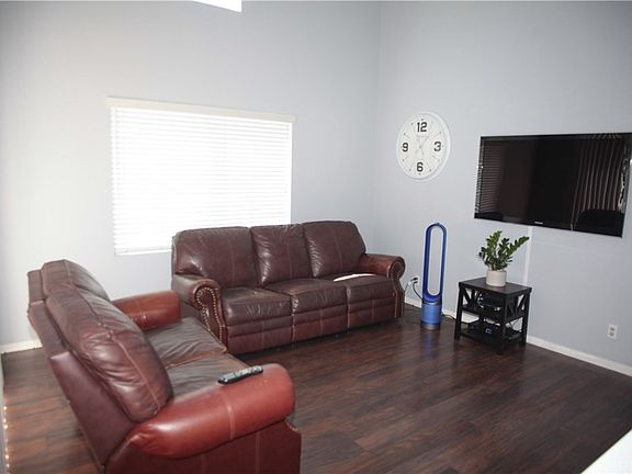 5th image of 24409 Valle Del Oro Unit 204