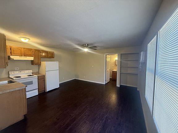 2nd image of 3011 W Cesar E Chavez Blvd APT 2
