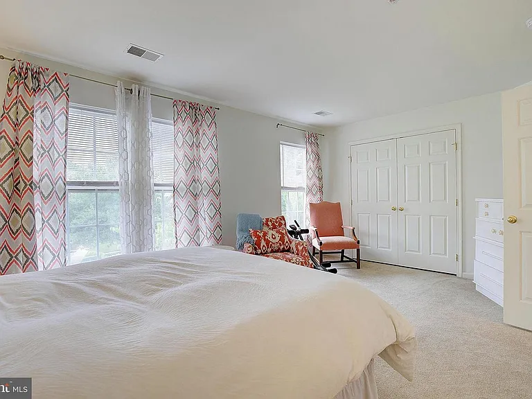 7898 Ivy Ter — Photo 11