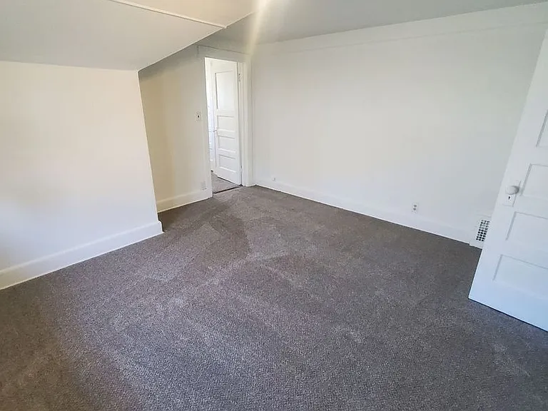 620 W Melvina St — Photo 14