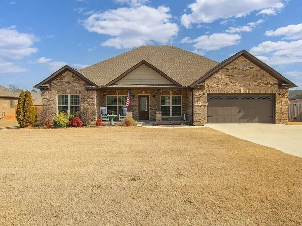 55 Oxford Ln, Decatur, AL 35603