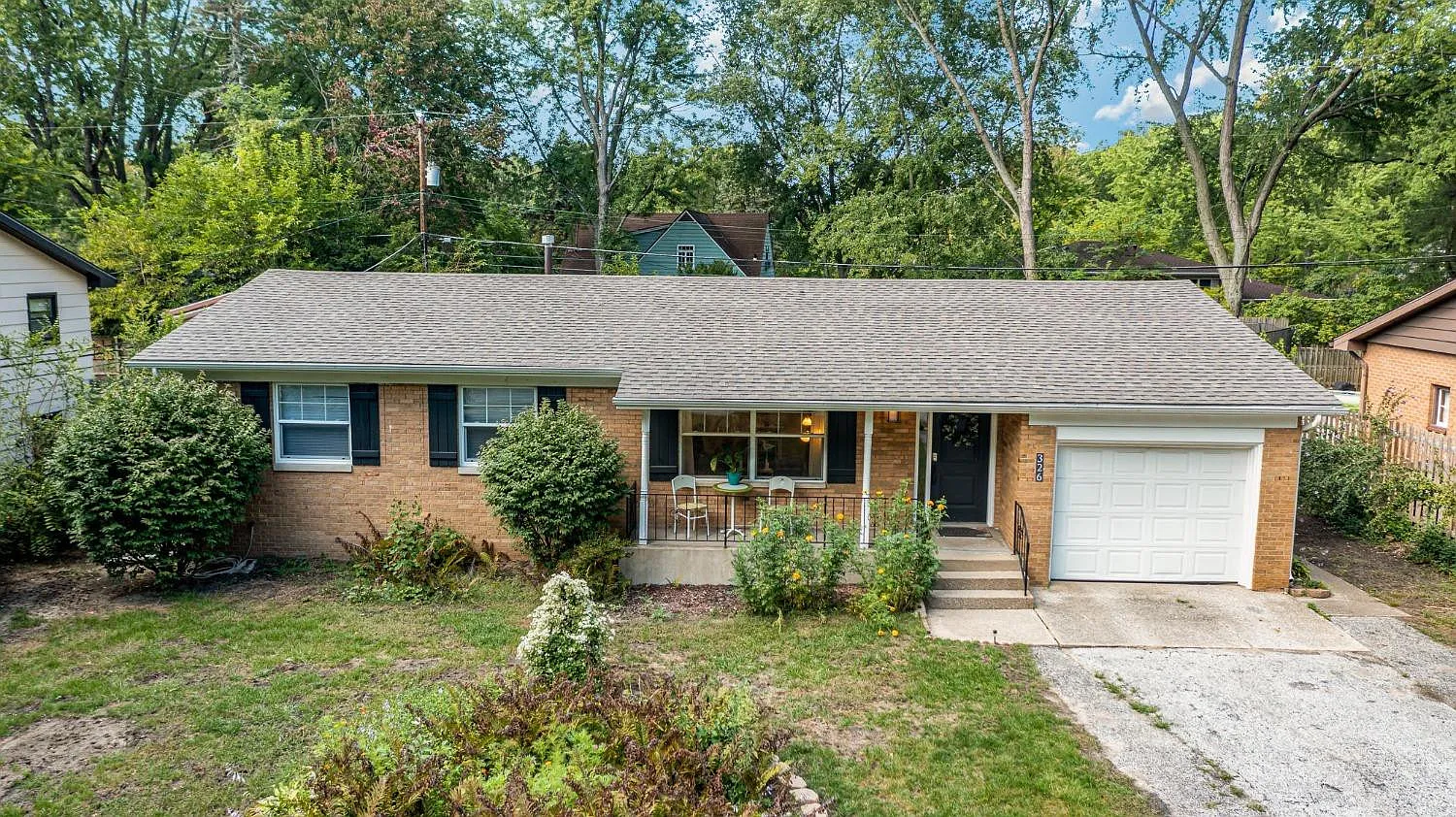 326 Barker Rd photo 1