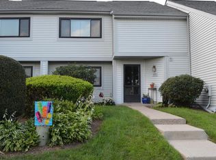 105 Revere Dr, Harleysville, PA 19438