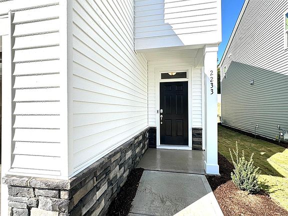 4th image of 2233 Cape May Ln