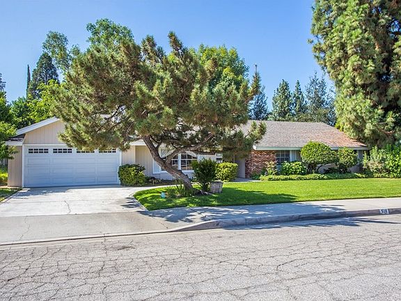2nd image of 518 Camino Real