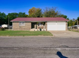 631 N St NW, Miami, OK 74354