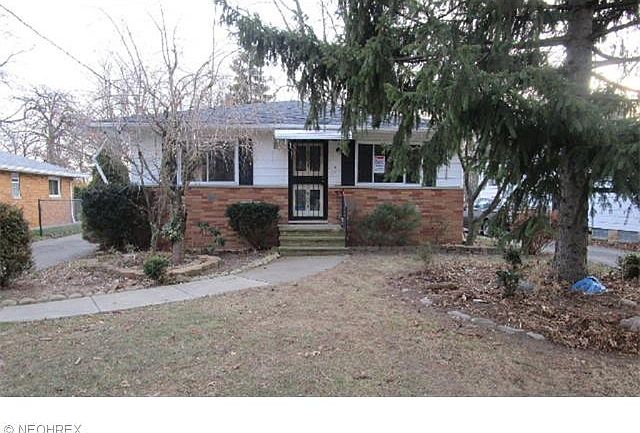 1st image of 15711 Montrose Ave