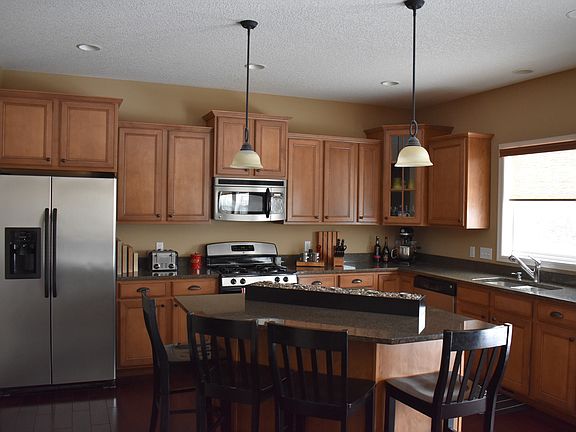 2nd image of 2620 Fieldstone Dr