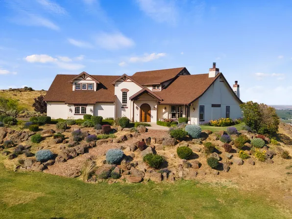 1893 Young Grade Rd, Yakima, WA 98908