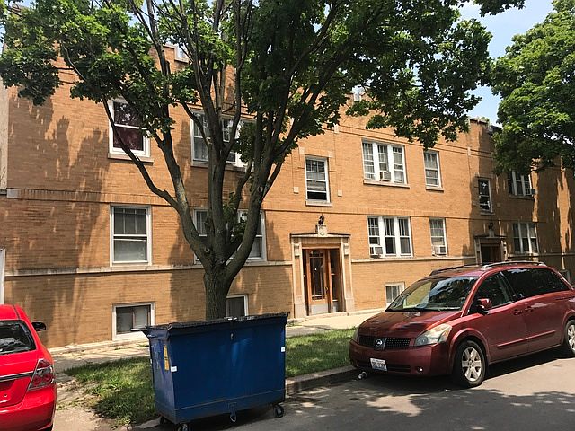 1st image of 5834 W Barry Ave #1
