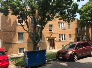 5834 W Barry Ave #1, Chicago, IL 60634