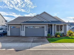 715 E Dahlia St, Yamhill, OR