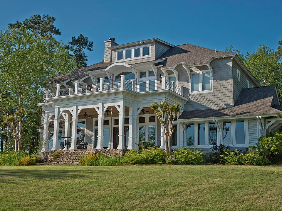 1st image of 2236 River Oaks Dr