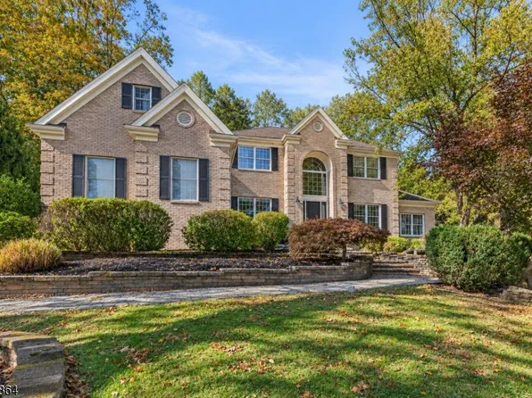 20 Mcpherson Dr, Raritan Twp., NJ 08822