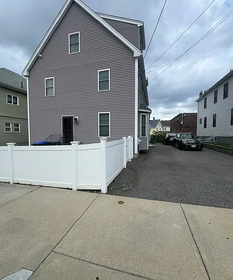 64 Bow St — Photo 20