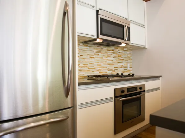 129 Meserole Street image 1 of 5