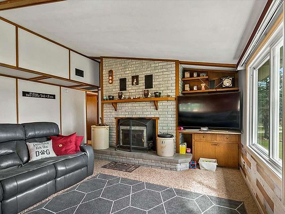 5th image of 2589 Tailor Ave