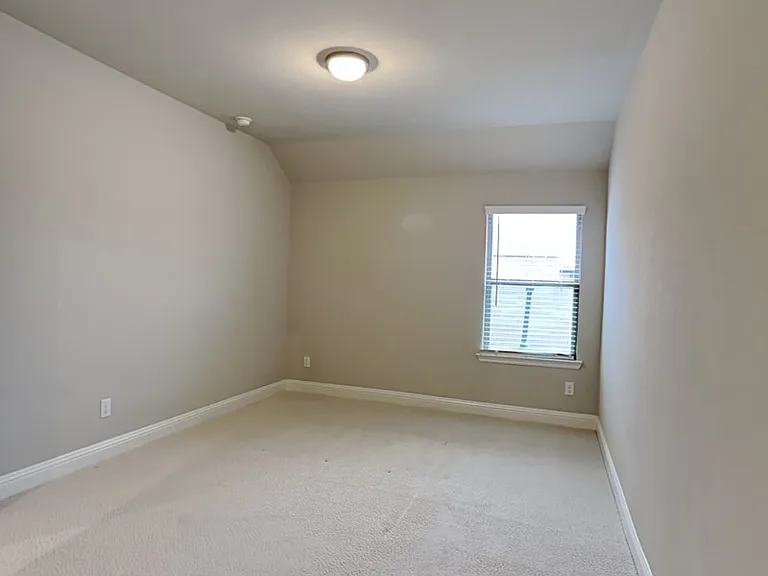 8262 Ottowa Rdg — Photo 12