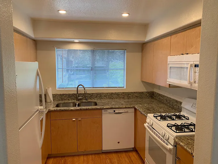 8027 E Snowberry Ln — Photo 7