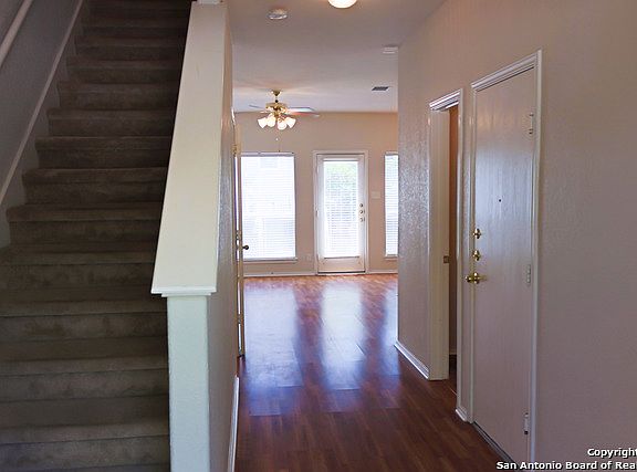 4th image of 4156 Saint Charles