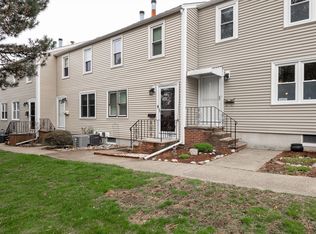 63 Proctor St #E, Salem, MA 01970