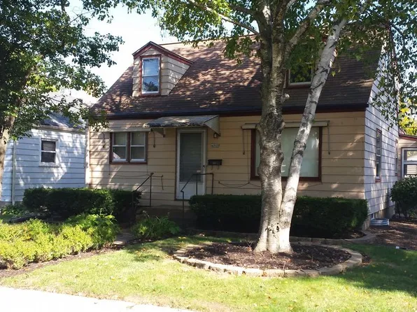 4888 N 64th St, Milwaukee, WI 53218