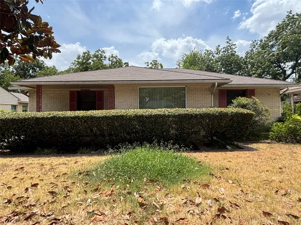 1520 Sutter St, Dallas, TX 75216
