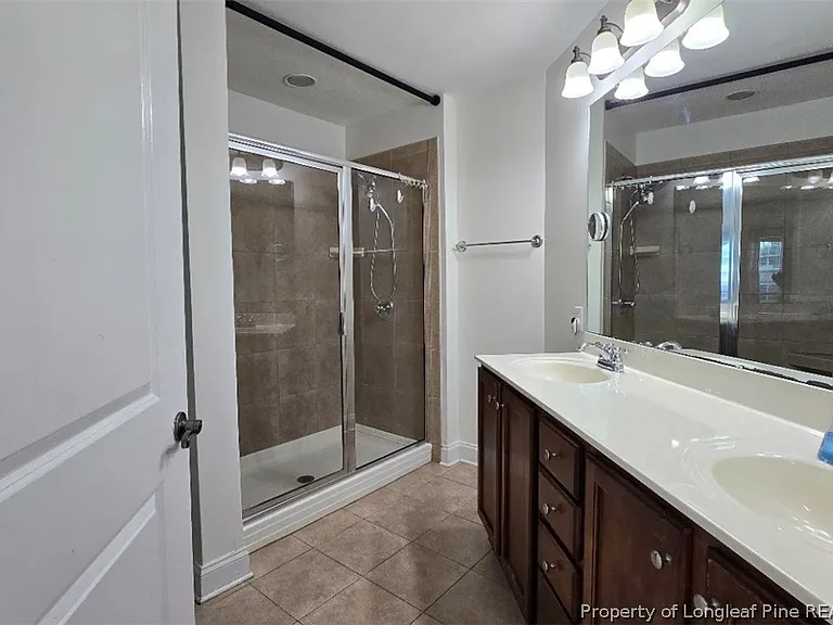 127 Nandina Ct — Photo 24