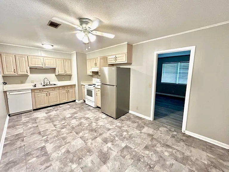 3305 E Tucker Dr NW — Photo 7