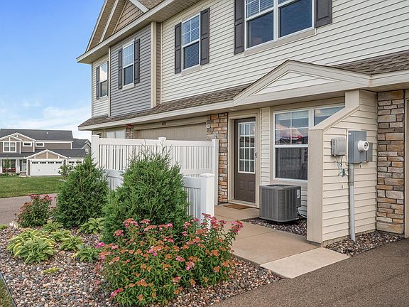 4th image of 4783 Martingale Dr