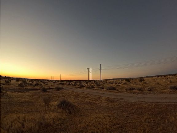 3rd image of 20 Mule Team Rd