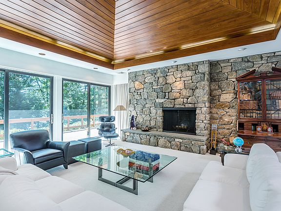 153 West Hyerdale Drive