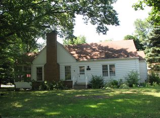 503 Chippewa Rd, Benton Harbor, MI 49022