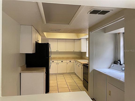 5th image of 5211 Grandview Dr