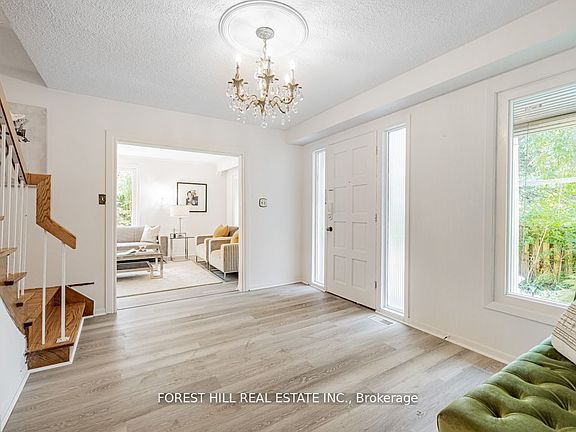 3rd image of 2977 Bayview Ave