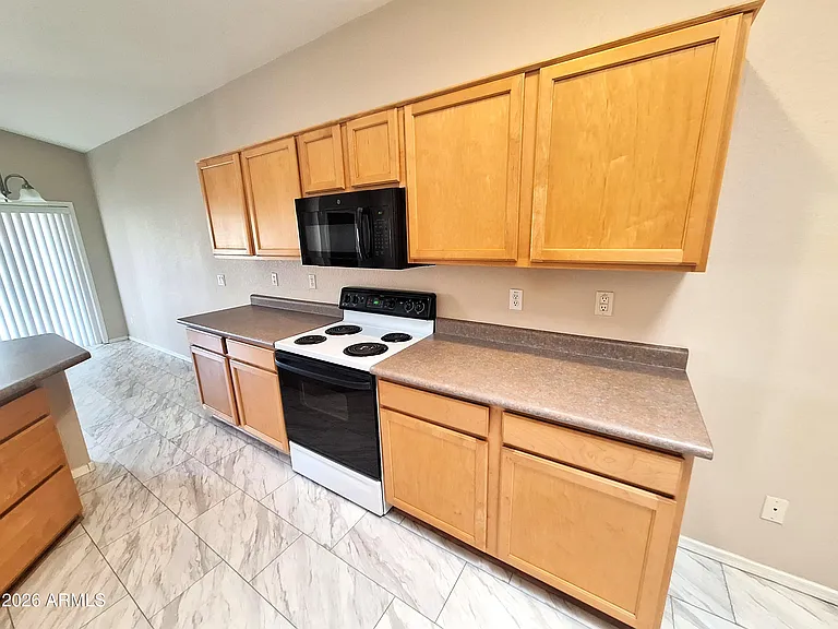 3307 E Fremont Rd — Photo 16