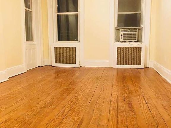 2nd image of 6420 Myrtle Ave #3