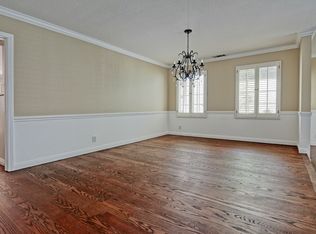 2812 Maple Ave, Manhattan Beach, CA 90266