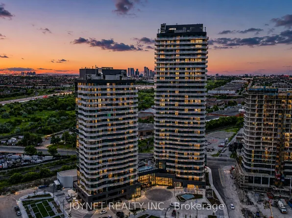 10 Flavelle Trl, Vaughan, ON