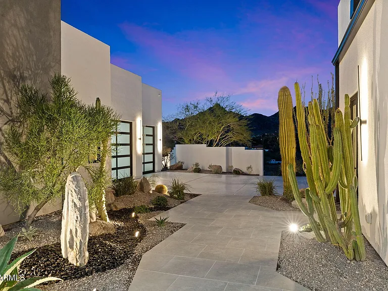 3135 E Palo Verde Dr — Photo 39