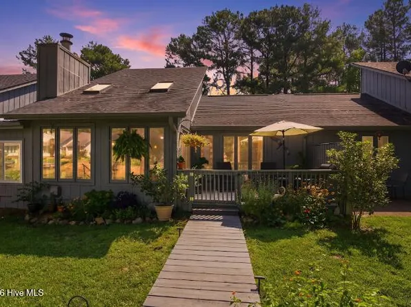 171 Cranes Cove, Vass, NC 28394
