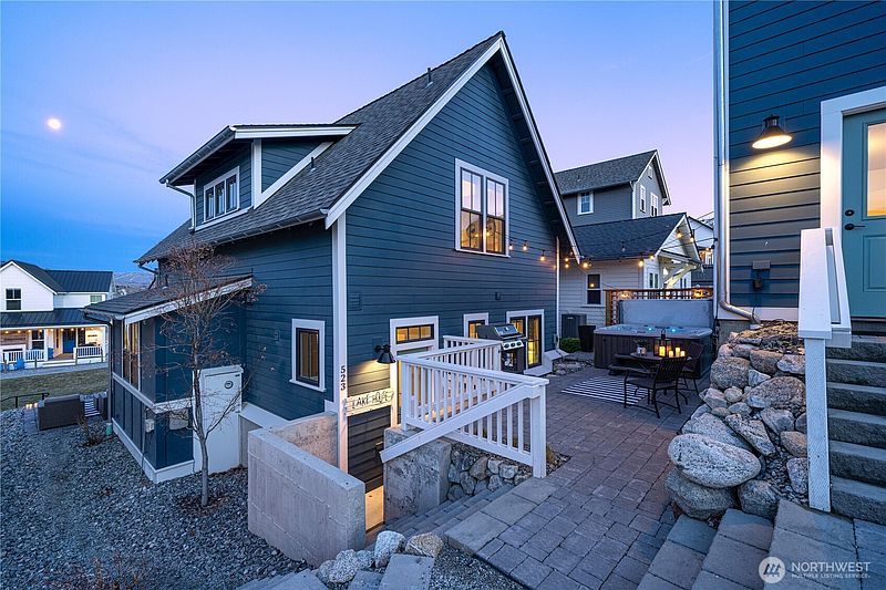 4th image of 523 Mackinaw Lane