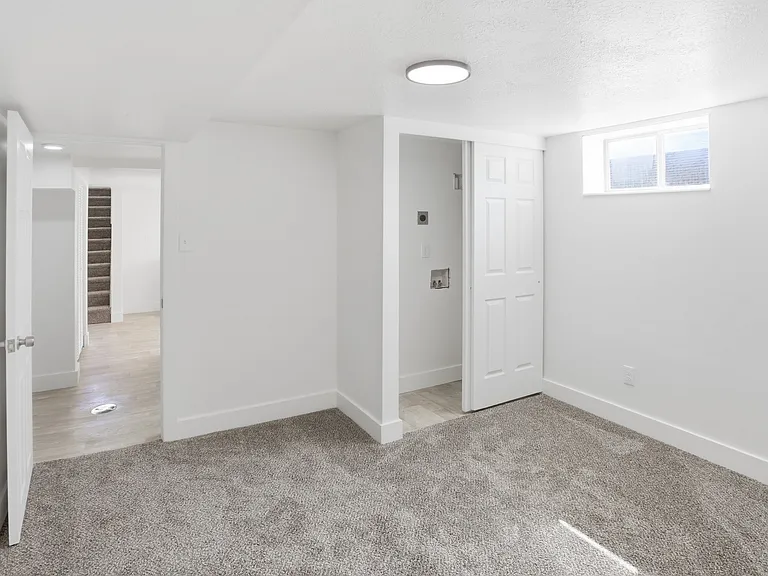 6985 N 2550 W — Photo 6