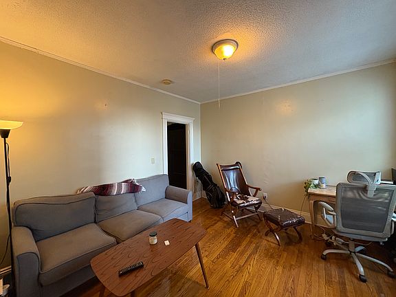 3rd image of 15 Park Dr APT 33