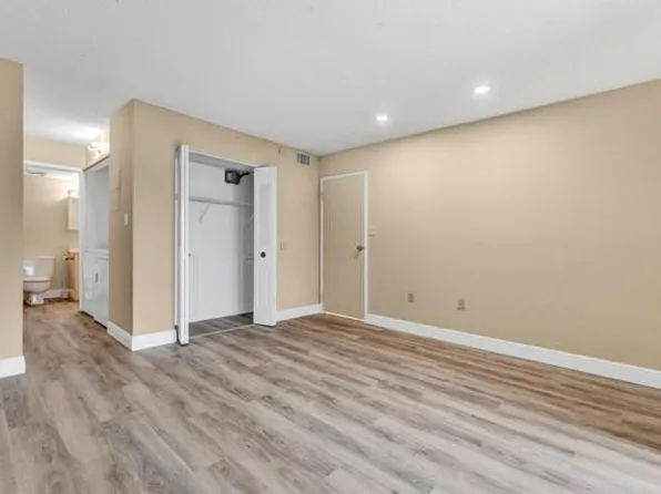 5767 Washington Street #F-21, Hollywood, FL 33023