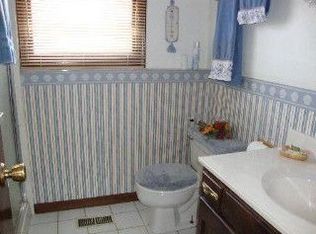 964 Braeburn Rd, Mundelein, IL 60060