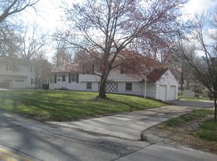 4307 Grandview Rd, Kansas City, MO 64137