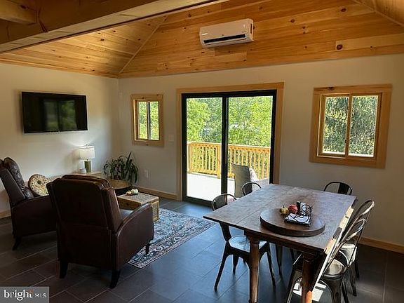 3rd image of 789 Upper South Branch Rd